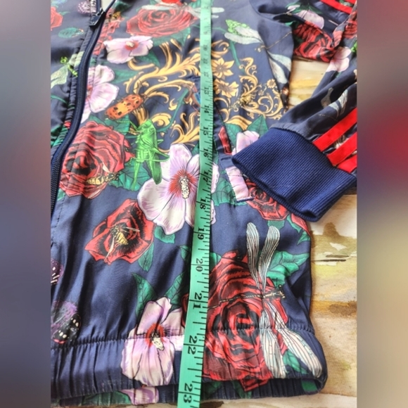 ADIDAS x RITA ORA Superstar Roses Baroque Butterflies Blue Red Track Jacket XS - Picture 10 of 16
